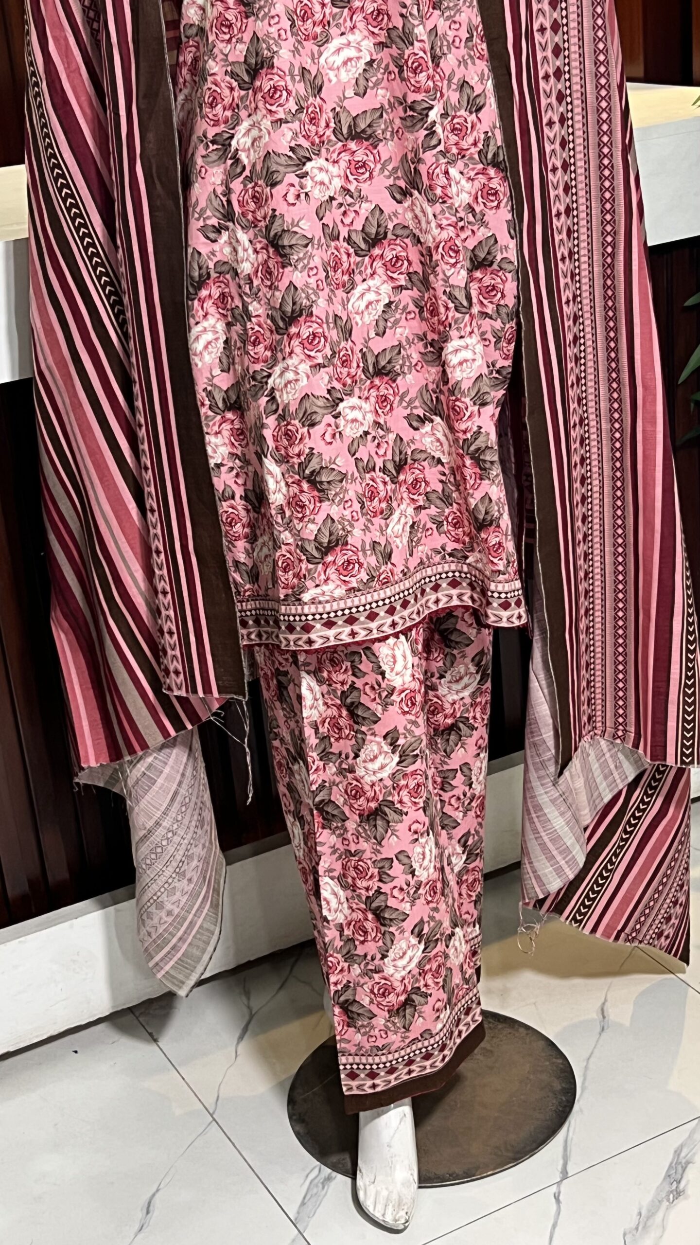 Bin Saeed Original 3 PC Khaddar - Image 4