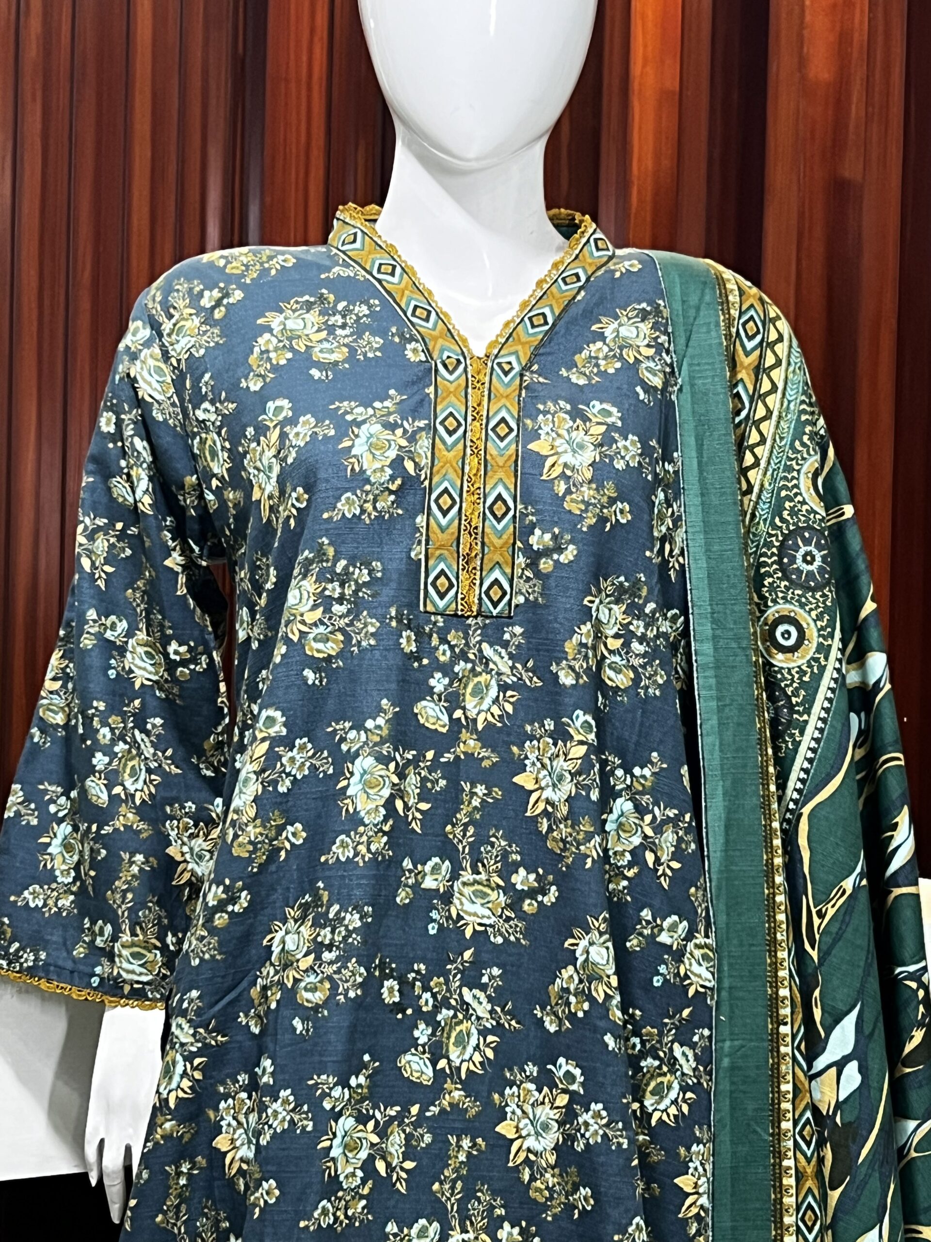 Bin Saeed Original 3 PC Khaddar - Image 2