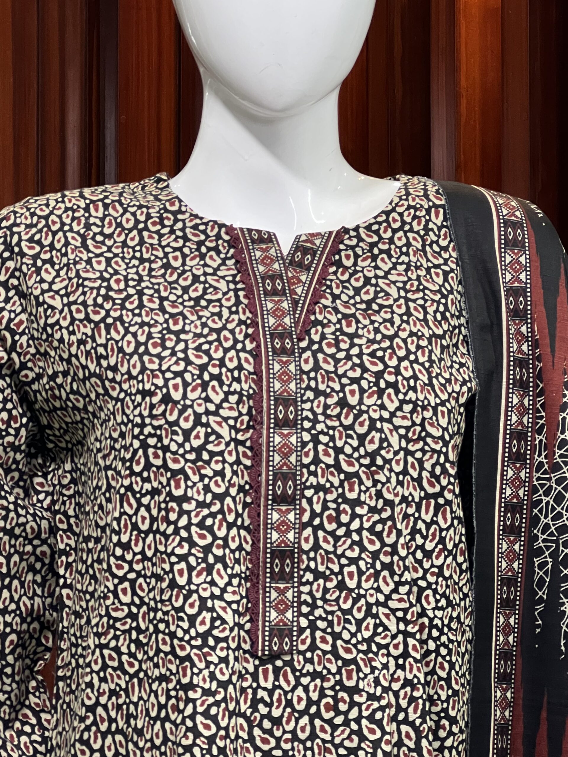 Bin Saeed Original 3 PC Khaddar - Image 3