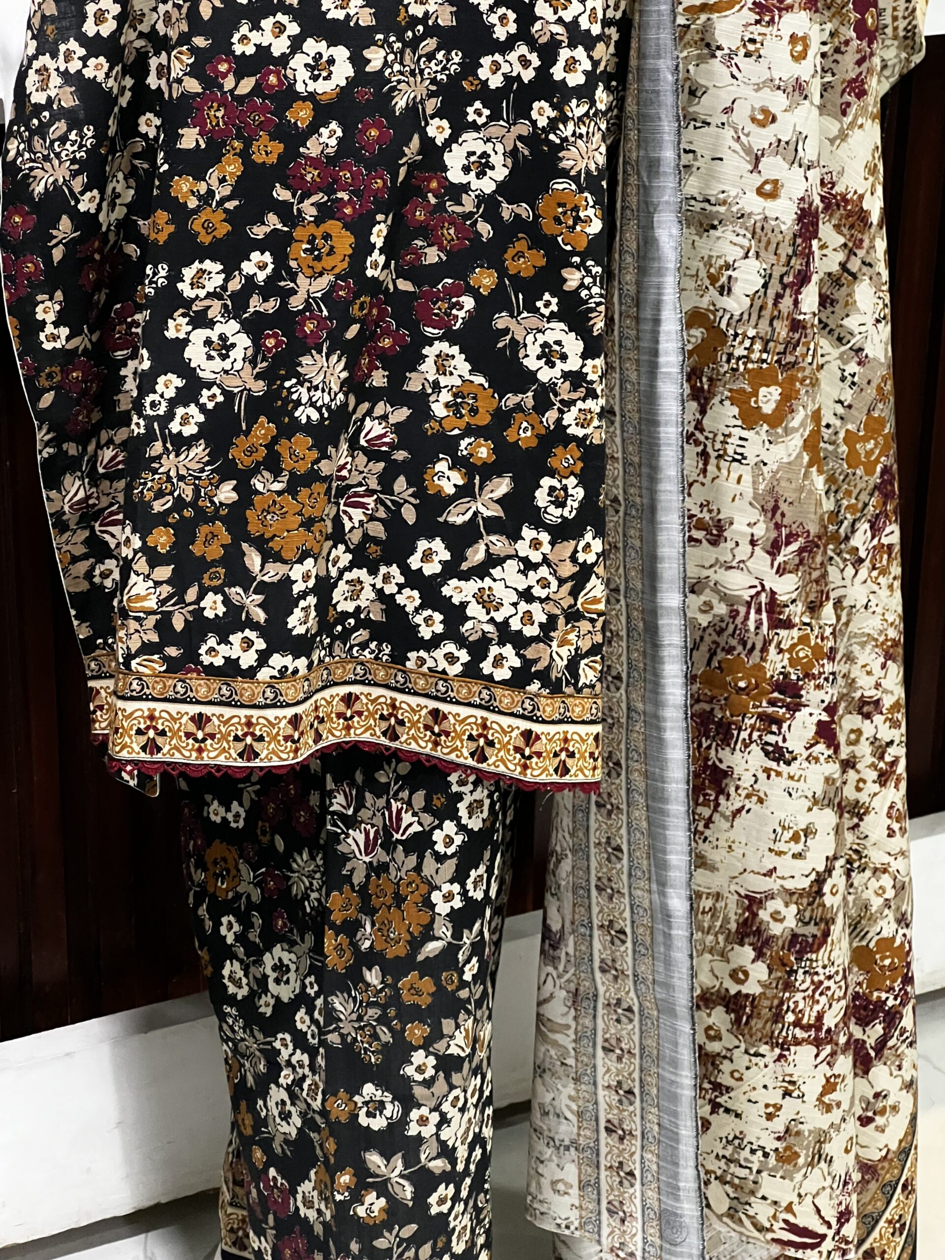 Bin Saeed Original 3 PC Khaddar - Image 3